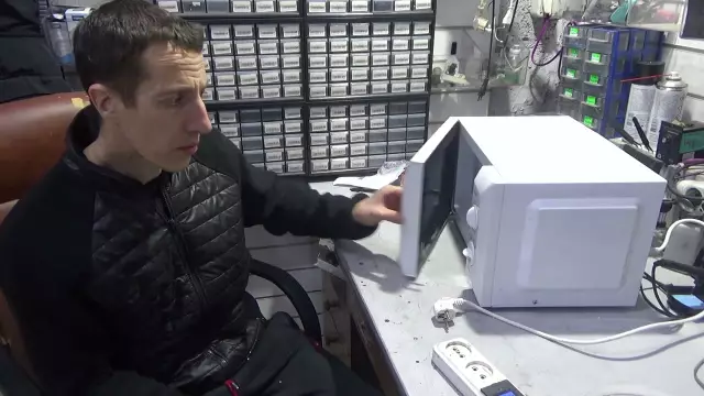Моя микроволновая печь Kenmore не включается