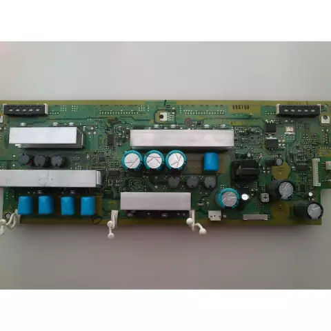 Каков размер винта для настенного крепления Panasonic TH-42PX80U?