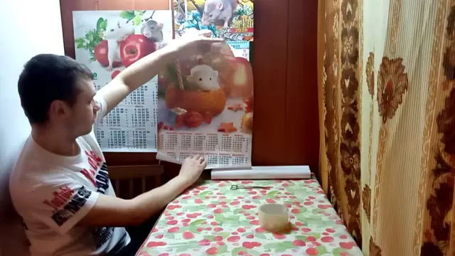 Как повесить календарь