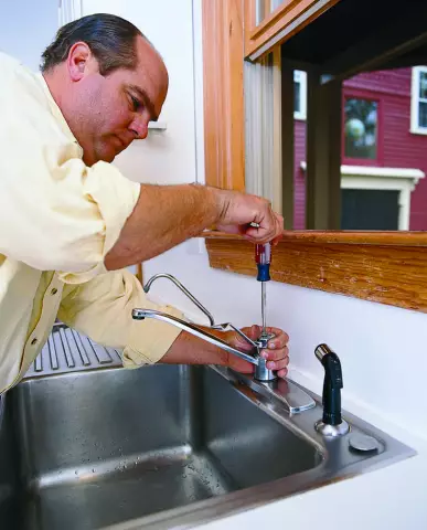Как определить Moen Single Handled Kitchen Faucet Model