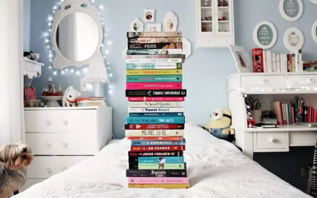 Как сделать стопку стола из штабелированных книг