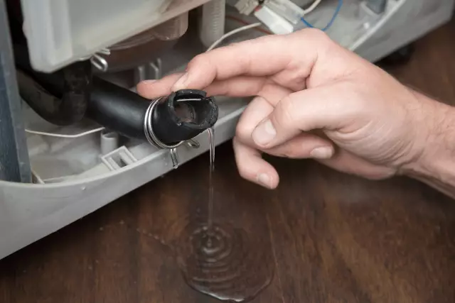 Как вручную сливать воду с стиральной машины Kenmore