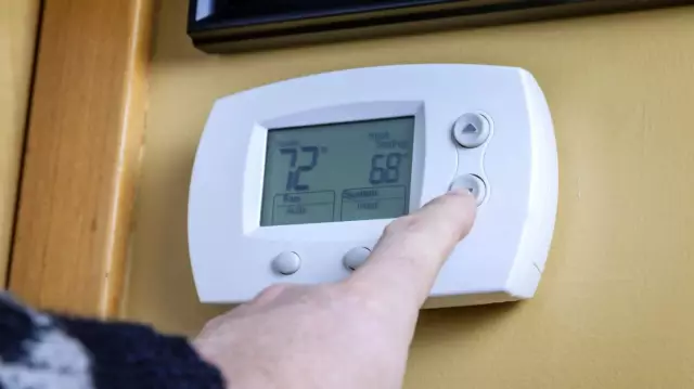 Как сбросить термостат на Honeywell TH4110D1007