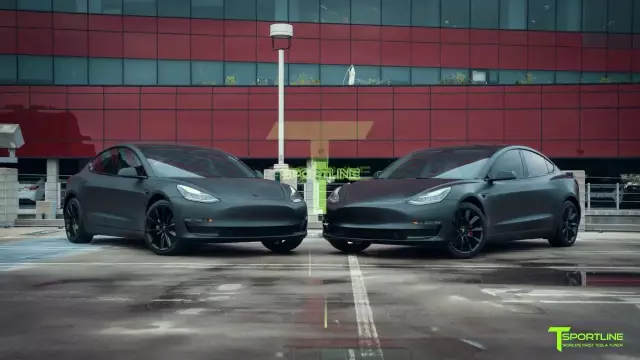 Matte Black Vs. Сатин Черный